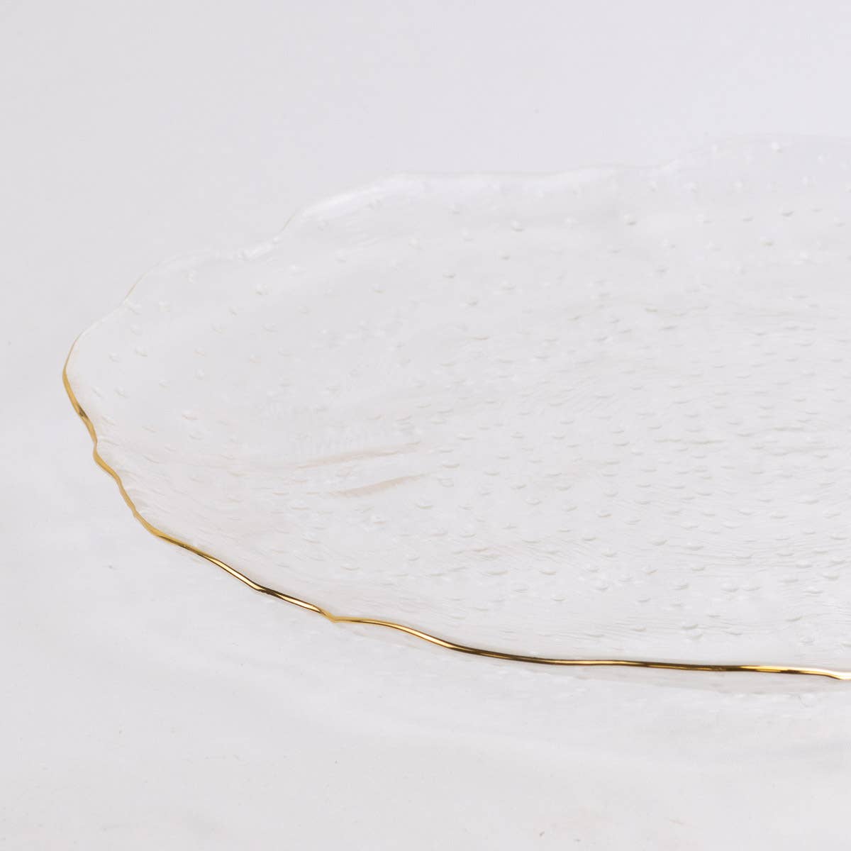 Bordeaux Glass Serving Platter    Clear/Gold   13"